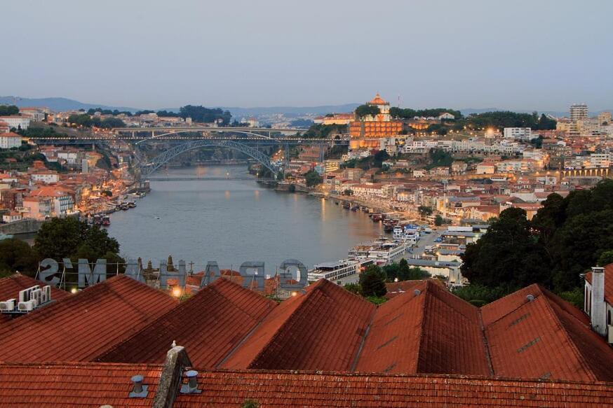 Historical Porto/Gaia Apartment Ngoại thất bức ảnh